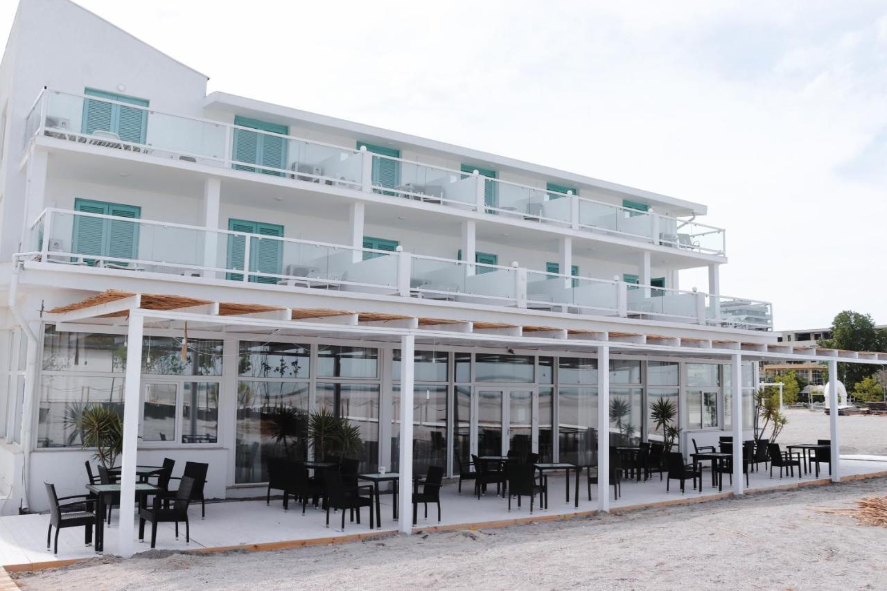Hotel Victory Mamaia Exteriör bild