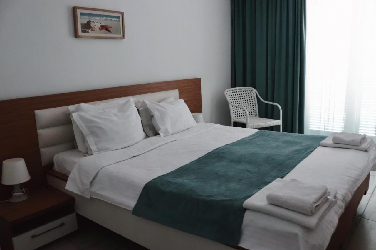 Hotel Victory Mamaia Exteriör bild