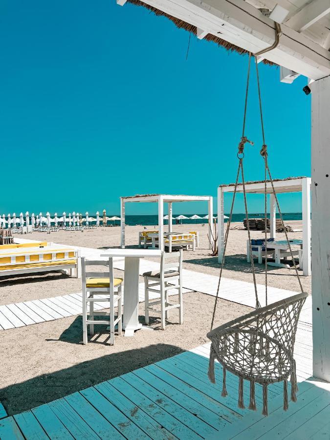 Hotel Victory Mamaia Exteriör bild