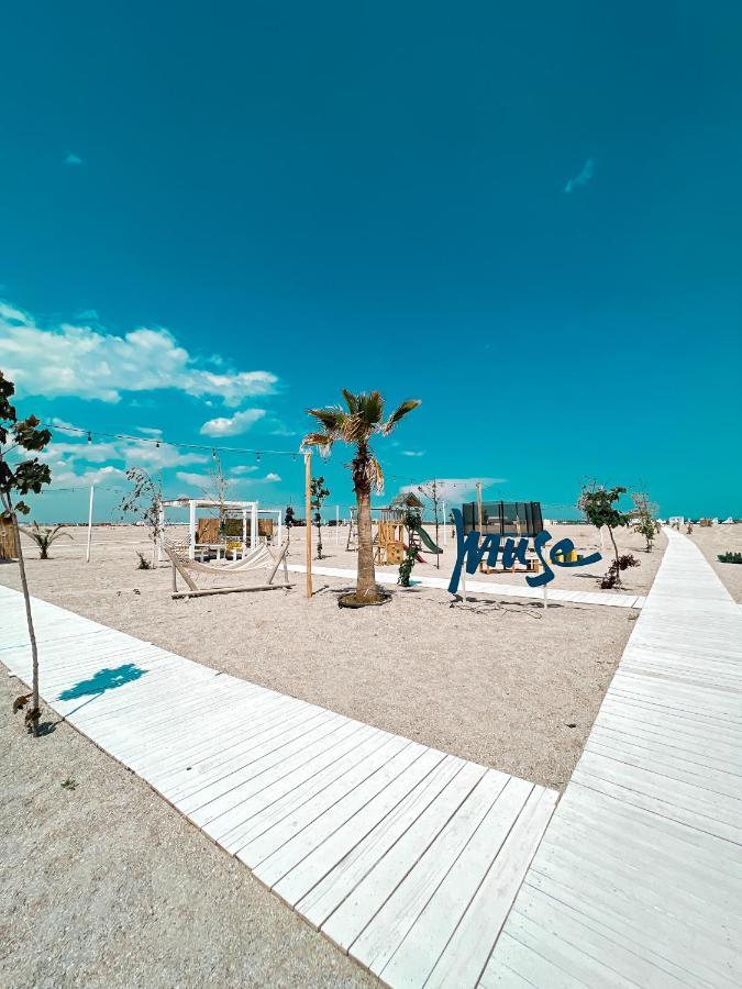 Hotel Victory Mamaia Exteriör bild