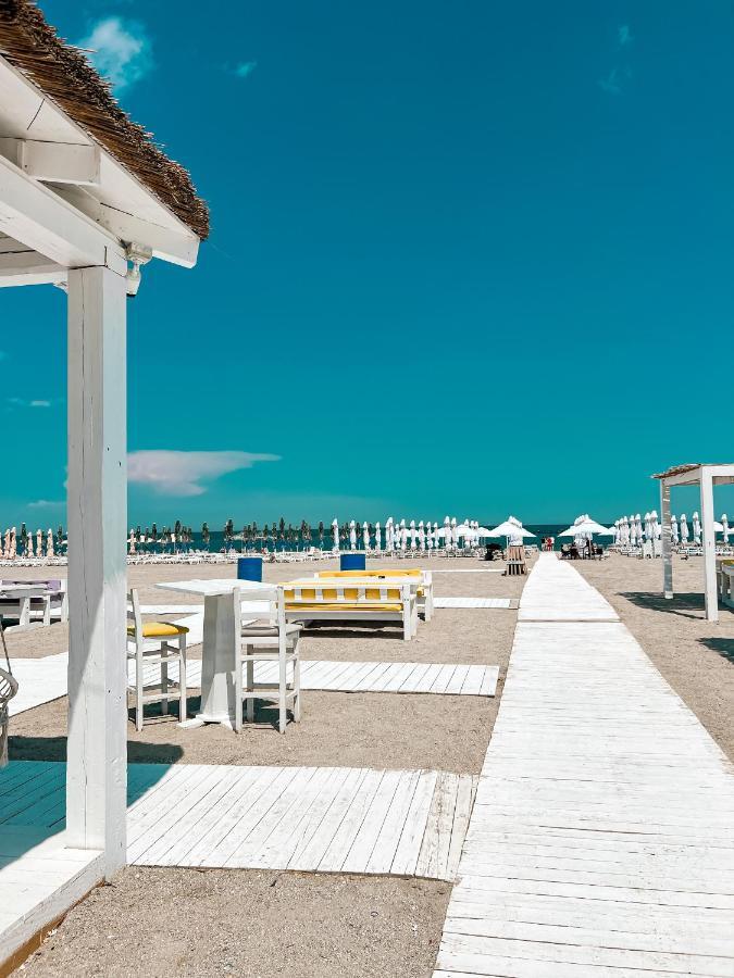 Hotel Victory Mamaia Exteriör bild