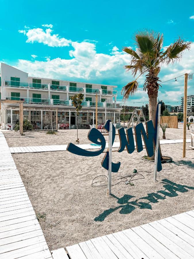 Hotel Victory Mamaia Exteriör bild